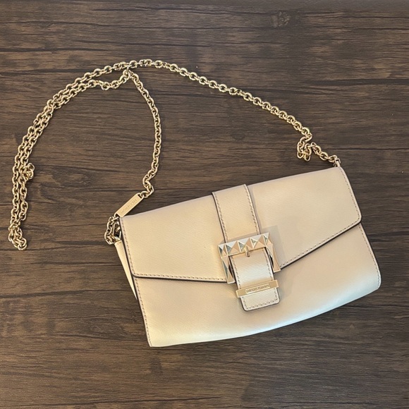 Michael Kors Handbags - Michael Kors purse